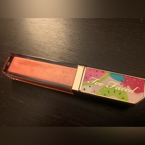 Too Faced Comfort Lip Glaze - Picture 1 of 2